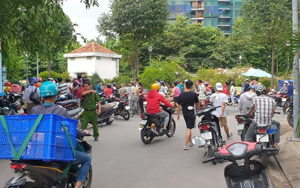 Nam sinh viên năm cuối gục chết trên vỉa hè với con dao găm trên ngực Ảnh 2