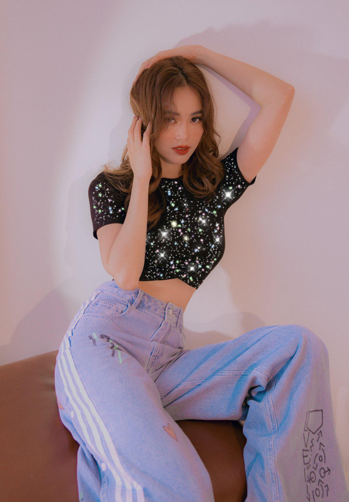 Lan Ngọc vẫn còn đang phân vân vì... chưa biết hát bài gì.