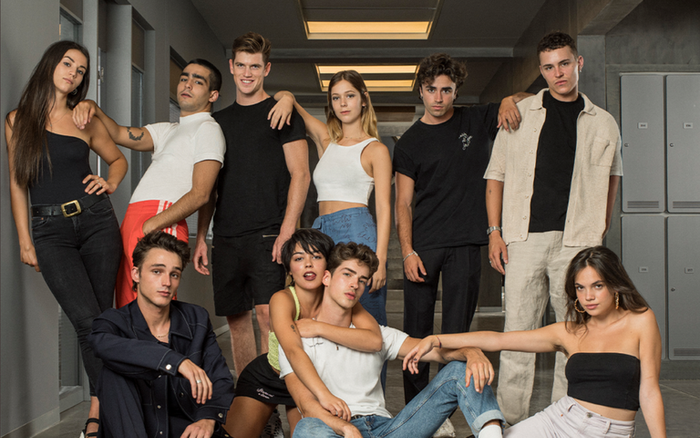 Dự đoán các mối quan hệ trong 'Elite mùa 4': Có chết cũng không ngờ Ander bỏ Omar chạy sang Samuel, Guzman đổi gout sang 'quý cô sống ảo'? Ảnh 2