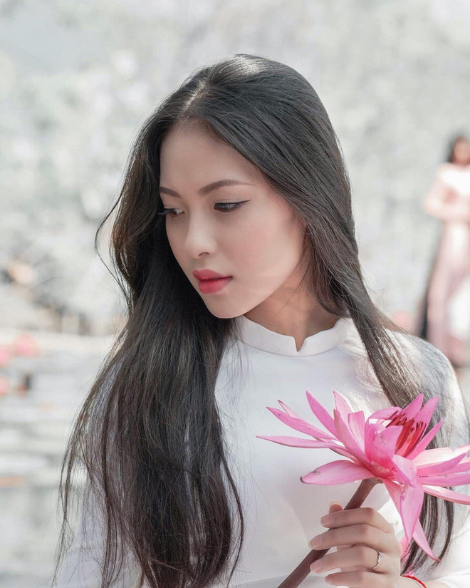 Những nữ sinh ngành Luật 'tài sắc vẹn toàn' nổi tiếng trên MXH khiến bao người ngưỡng mộ Ảnh 7
