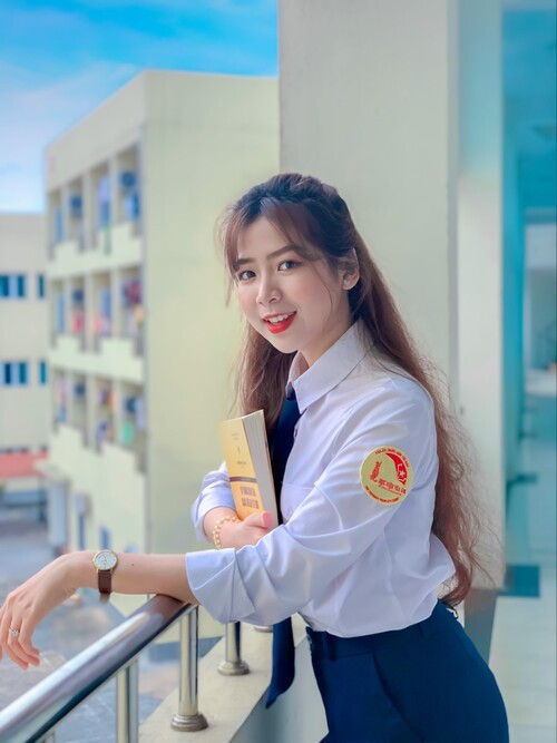 Những nữ sinh ngành Luật 'tài sắc vẹn toàn' nổi tiếng trên MXH khiến bao người ngưỡng mộ Ảnh 15