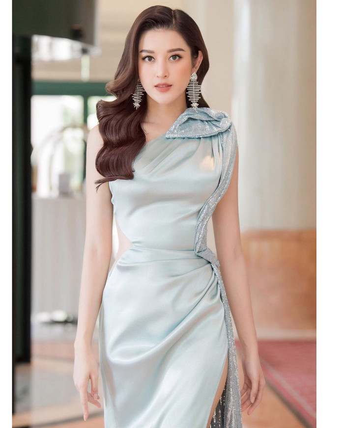 Lan Khuê tiếp tục hớp hồn fan: Sau bao năm, chị đại tắc kè hoa vẫn 'đẹp sang' hơn người Ảnh 6