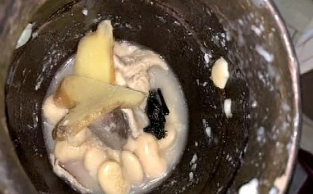 Tìm thấy dơi chết trong canh, gia đình hốt hoảng đi xét nghiệm Covid-19 Ảnh 2