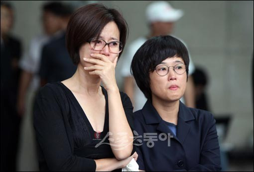 Song Eun Yi, Park Sunmi.