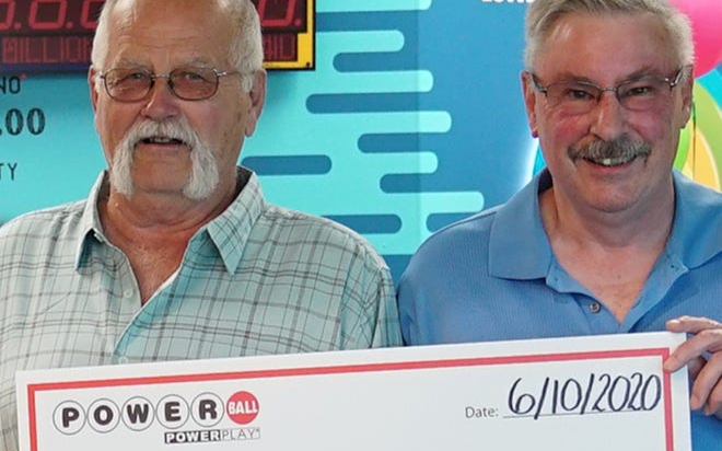 Chia đôi 22 triệu USD tiền trúng xổ số cho bạn thân vì lời hứa năm xưa Ảnh 2