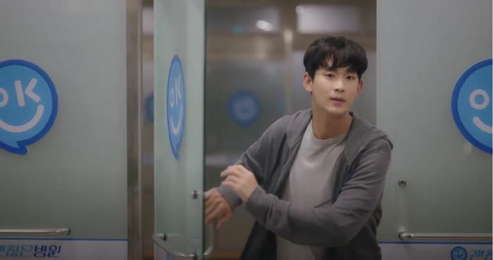 Điên thì có sao tập 11: Seo Ye Ji ra sức 'nịnh nọt' anh trai Oh Jung Se và sắp nối lại tình yêu với Kim Soo Hyun