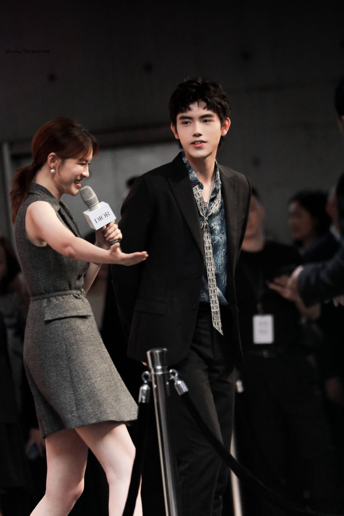 Đêm hội Dior 2020: Vương Tuấn Khải tựa hoàng tử, Triệu Lệ Dĩnh - Angela Baby đẹp áp đảo Ngô Cẩn Ngôn Ảnh 23