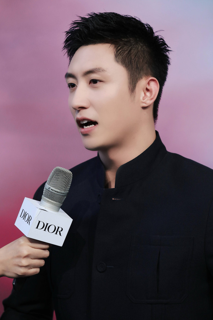 Đêm hội Dior 2020: Vương Tuấn Khải tựa hoàng tử, Triệu Lệ Dĩnh - Angela Baby đẹp áp đảo Ngô Cẩn Ngôn Ảnh 118