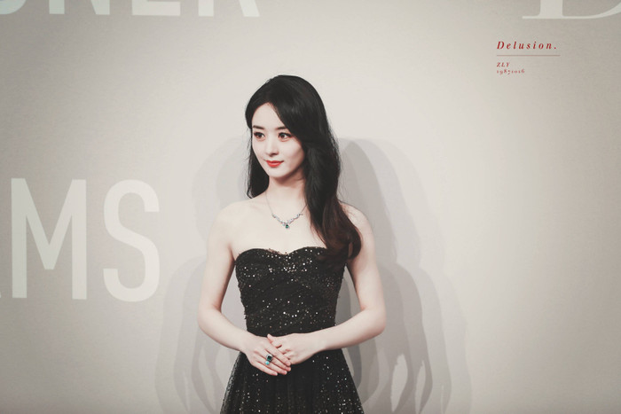 Đêm hội Dior 2020: Vương Tuấn Khải tựa hoàng tử, Triệu Lệ Dĩnh - Angela Baby đẹp áp đảo Ngô Cẩn Ngôn Ảnh 55