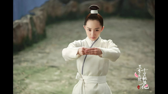 Tạo hình Tư Âm xinh đẹp