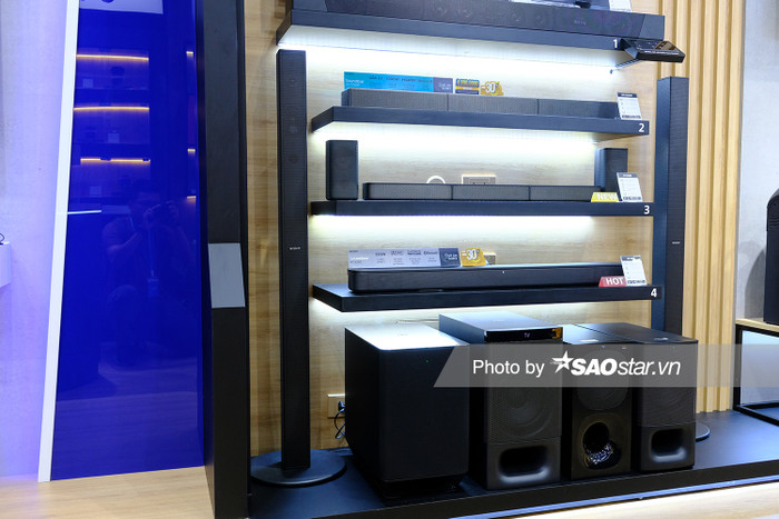 Dàn loa thanh soundbar HT-S350 hay HT-S700RF 5.1 công suất 1000W. 