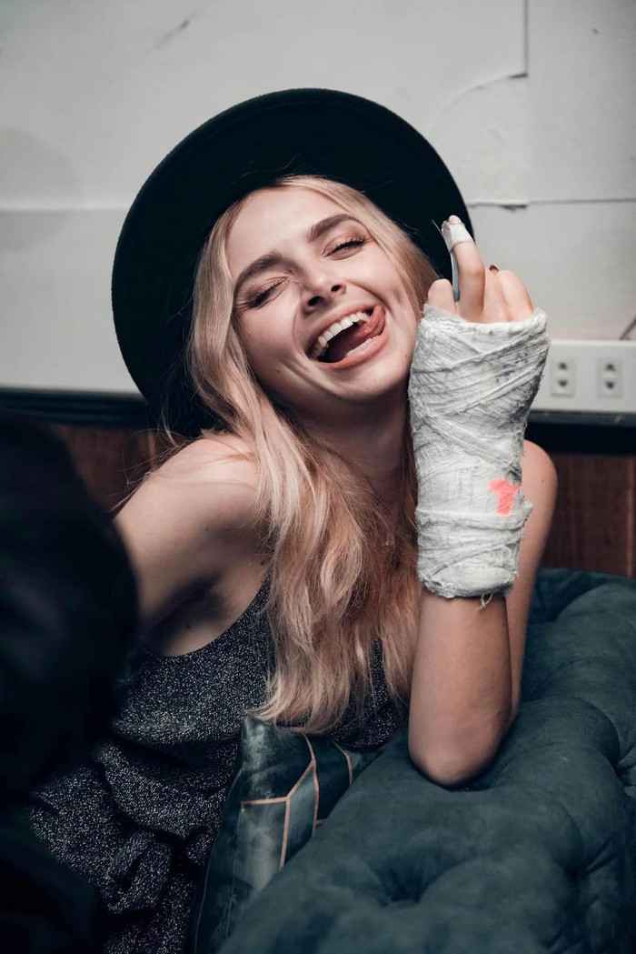 Hotgirl Ukraine gây 'sốt' bởi tài năng và nhan sắc 'đốn tim' cộng đồng mạng Ảnh 9