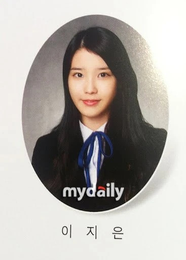 Nhan sắc tự nhiên 'không dao kéo' qua loạt ảnh tốt nghiệp của các nữ thần K-Pop Ảnh 13