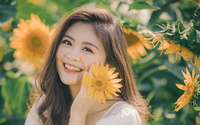 Nữ sinh Phú Thọ với nụ cười tỏa nắng gây thương nhớ, tốt nghiệp loại giỏi Đại học Ngoại Thương Ảnh 2