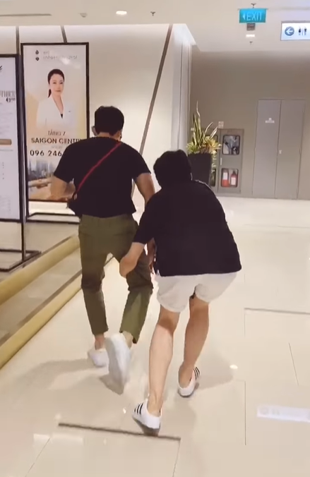 Mừng sinh nhật theo cách Cờ Cá Ngựa: Jun Phạm vừa bị Trúc Nhân, Quang Trung 'nắm' đủ chỗ lại còn nhận sự 'dằn mặt' của Ali Hoàng Dương Ảnh 7