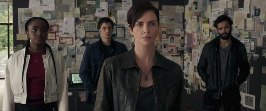 'The Old Guard': Những câu hỏi lớn nhất vẫn chưa có lời giải đáp Ảnh 3