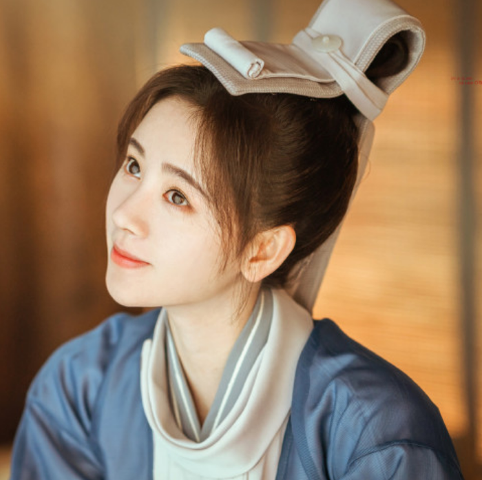 Cúc Tịnh Y bị khán giả chê bai khi nữ cải nam trang trong phim mới vẫn cố tình trang điểm đậm Ảnh 3