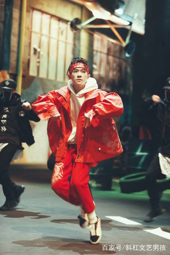 Dịch Dương Thiên Tỉ