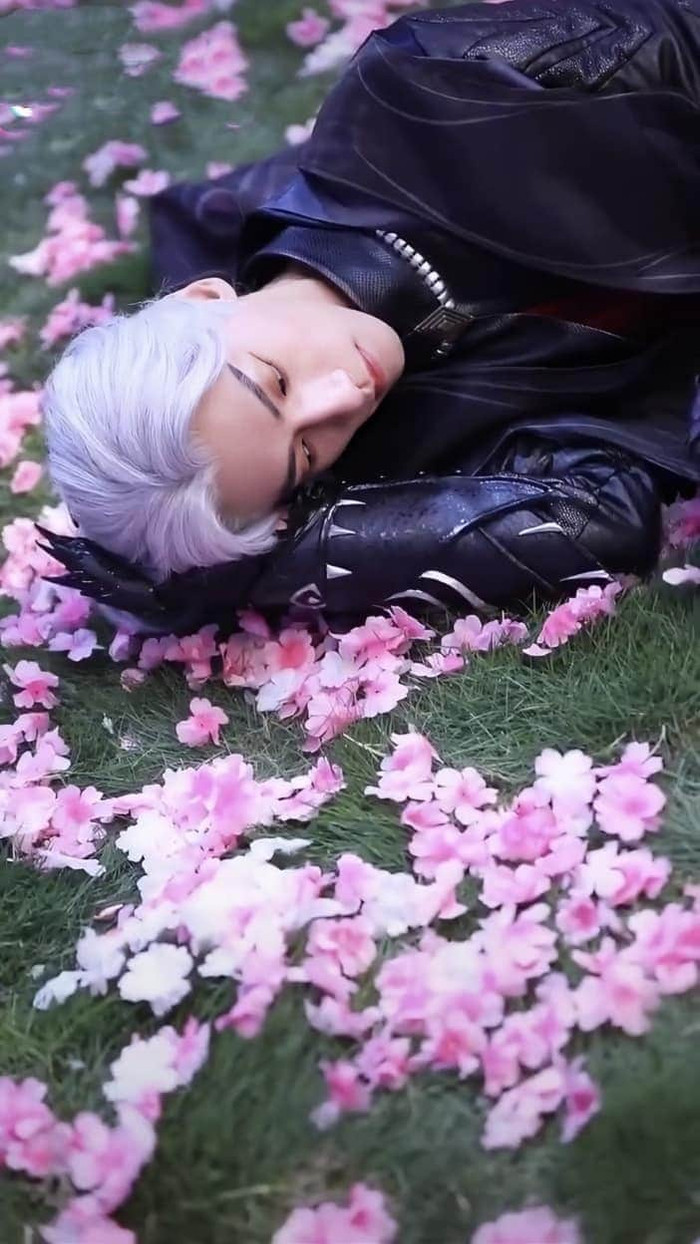 La Vân Hi hóa thân thành đại ma đầu tóc trắng hắc y trong game Thiến nữ u hồn, leo lên vị trí thứ 19 hot search! Ảnh 16