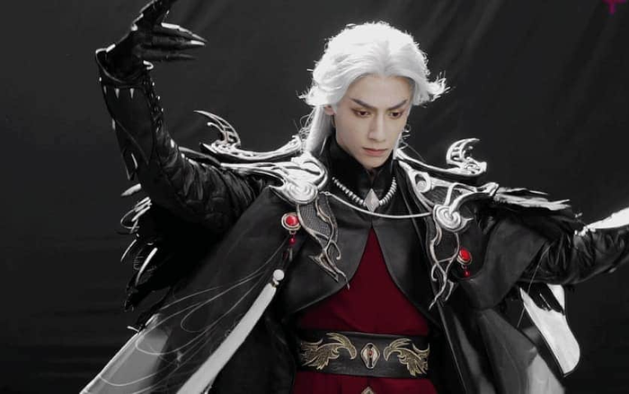 La Vân Hi hóa thân thành đại ma đầu tóc trắng hắc y trong game Thiến nữ u hồn, leo lên vị trí thứ 19 hot search! Ảnh 2