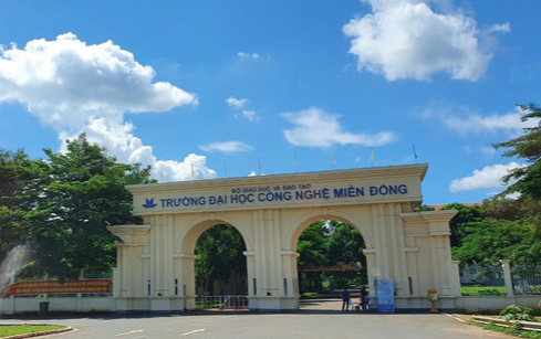 Viết đơn xin nghỉ học chống dịch COVID- 19 được nhà trường đồng ý, sinh viên vẫn bị cấm thi hết môn Ảnh 2