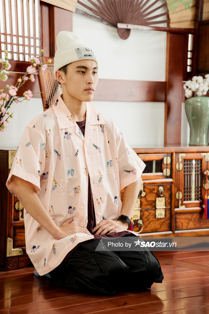 Decao khiến Wren Evans ấn tượng cực mạnh trong lần đầu gặp mặt: Một fashionista cởi trần mặc quần lửng Ảnh 8