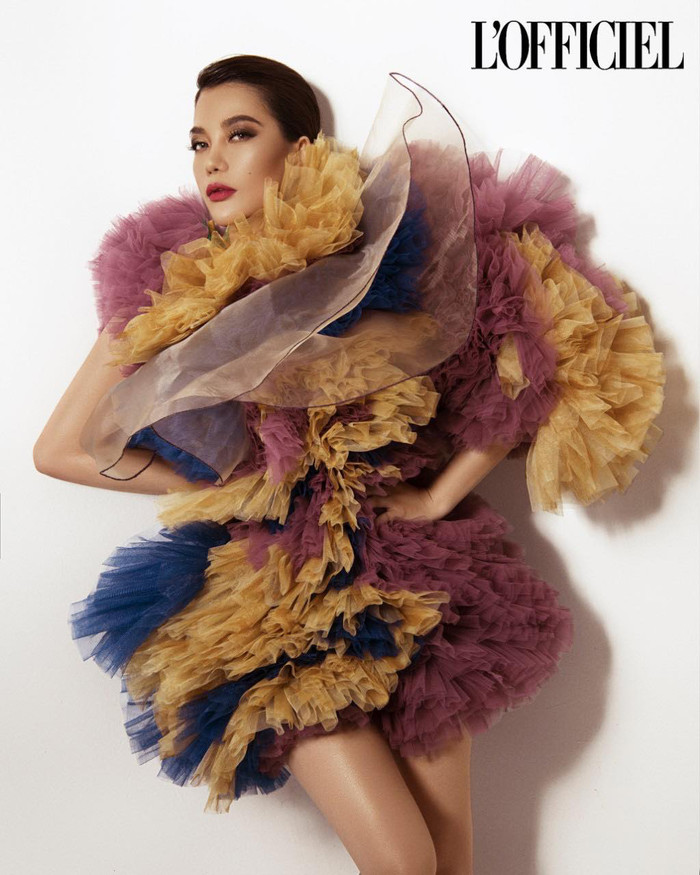 Trương Ngọc Ánh khoe trọn vẻ quyến rũ đầy quyền lực trên trang bìa tạp chí đình đám Ảnh 5