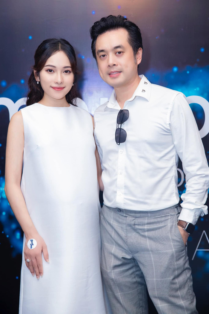 Chỉ còn ít tháng nữa, Sara Lưu và Dương Khắc Linh sẽ chào đón 2 nhóc tỳ chào đời