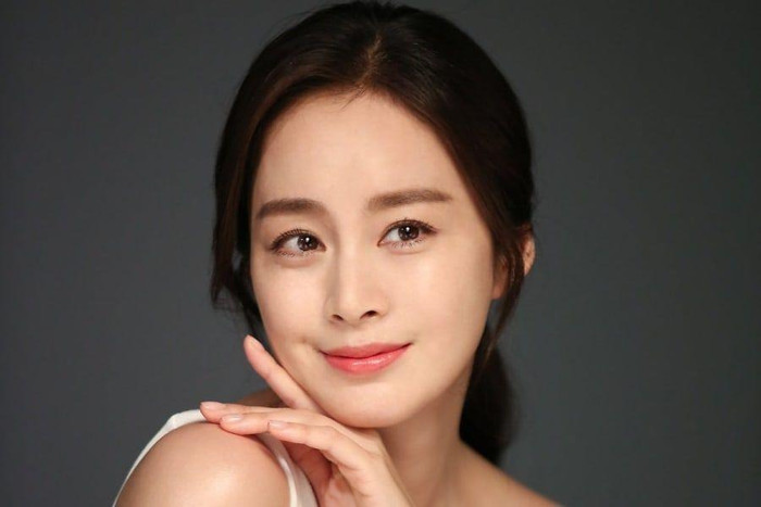 Kim Tae Hee gia hạn hợp đồng độc quyền với công ty quản lý, đang quyết định về dự án tiếp theo Ảnh 3