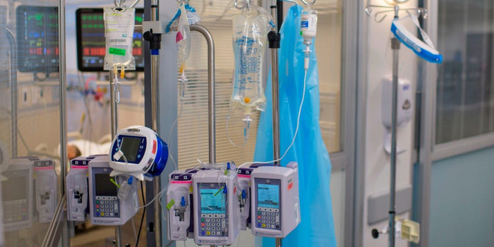 Ông qua đời vì bị lây nhiễm từ cháu giá đi dự tiệc