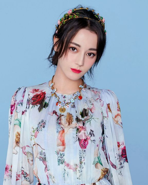 Cư dân mạng phản ứng khi nghe tin Địch Lệ Nhiệt Ba và Dương Dương đóng 'Em là niềm kiều hãnh của anh': 'Tổ hợp nhan sắc cực phẩm là đây!' Ảnh 2