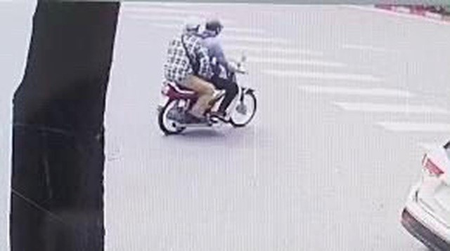 Hình ảnh 2 đối tượng cướp ngân hàng