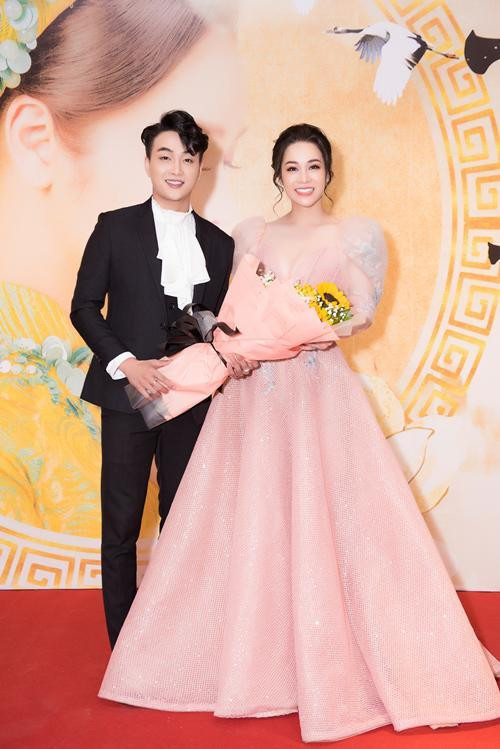 Cư dân mạng chưa khi nào lại hào hứng xem những màn song ca từ sân khấu tới đời thường của Nhật Kim Anh và TiTi đến thế! Ảnh 4