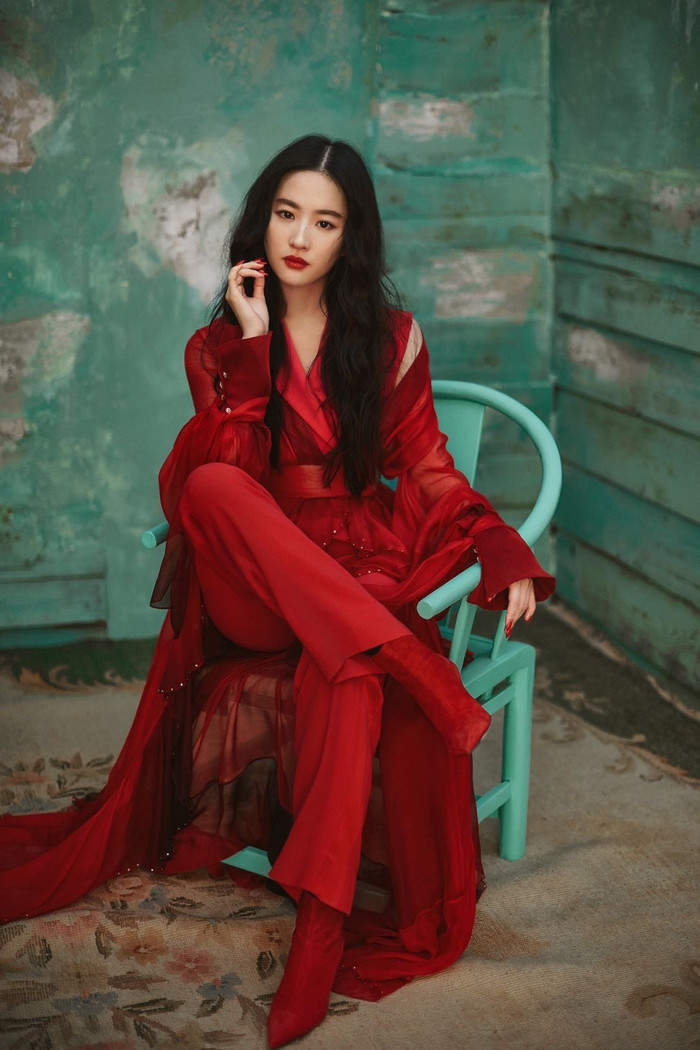 Có 2 phim hoãn chiếu vô thời hạn, Lưu Diệc Phi gặp khó khăn trên con đường lấy lại ánh hào quang năm nào Ảnh 3