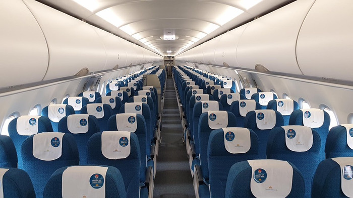 Bên trong máy bay sẽ đưa người Việt ở Nhật hồi hương.