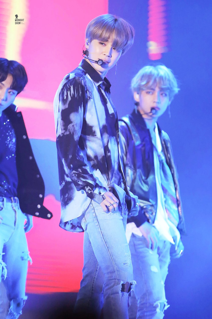 Fan EXO và BTS khiến dân mạng chết cười khi Sehun - Jimin 'đụng hàng': Người kêu khoe thịt, kẻ khuyên giữ giá Ảnh 17