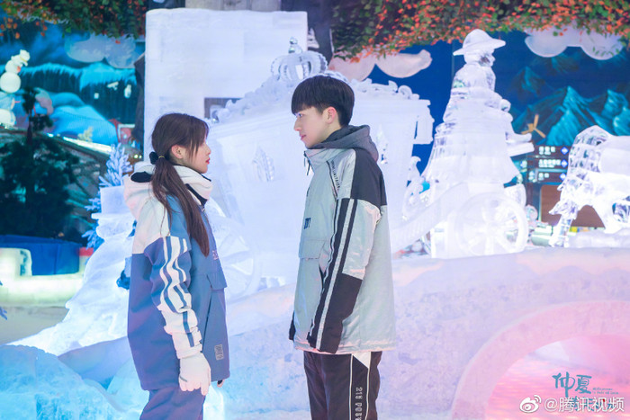 'Trọng hạ mãn thiên tâm' của Dương Siêu Việt dời ngày chiếu, để lại vị trí cho 'Lang điện hạ' của Tiêu Chiến? Ảnh 9