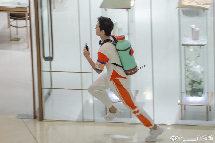 Dương Dương - Hồ Quân xin một vé về tuổi thơ, mở hội so tài 'tay đua nhí' Ảnh 20