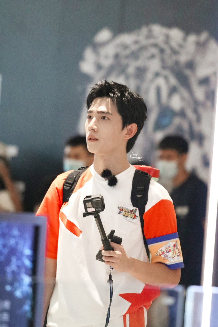 Dương Dương - Hồ Quân xin một vé về tuổi thơ, mở hội so tài 'tay đua nhí' Ảnh 21