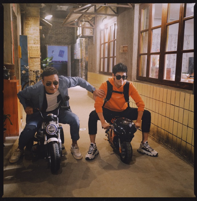 Dương Dương - Hồ Quân xin một vé về tuổi thơ, mở hội so tài 'tay đua nhí' Ảnh 11