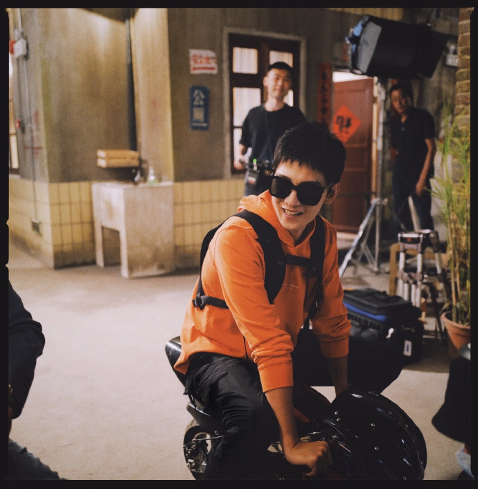 Dương Dương - Hồ Quân xin một vé về tuổi thơ, mở hội so tài 'tay đua nhí' Ảnh 14