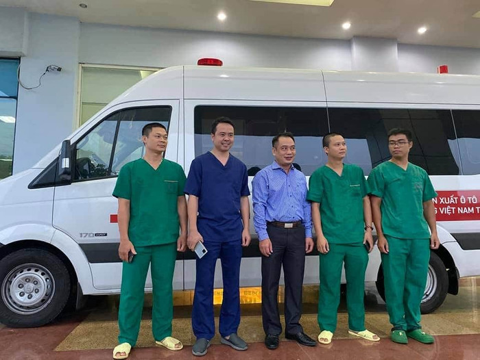 Những hình ảnh gây xúc động trong ngày Covid quay trở lại: Chiến thắng đại dịch bằng những trái tim quả cảm Ảnh 5