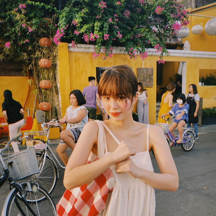 Hotgirl Mẫn Tiên bị fan nhắc nhở khai báo y tế và cách ly tại nhà sau chuyến du lịch Hội An nhưng cách đáp trả của cô nàng mới gây chú ý Ảnh 7