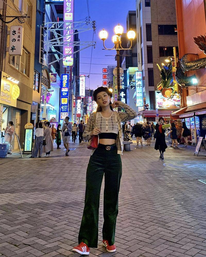 Mặc cùng style, mỹ nhân Việt chẳng kém sao Hàn, Chi Pu còn trên cơ Ảnh 4