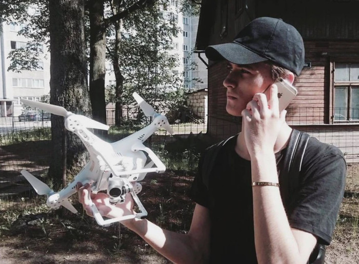 Dù đã ngừng rò rỉ thông tin trong 3 tháng, Benjamin GeSkin vẫn sợ sẽ làm Apple 'nổi giận'.