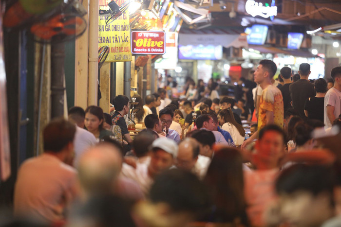 Sở Du lịch Hà Nội khuyến cáo không tập trung số lượng đông tại cùng một thời điểm phòng dịch COVID-19