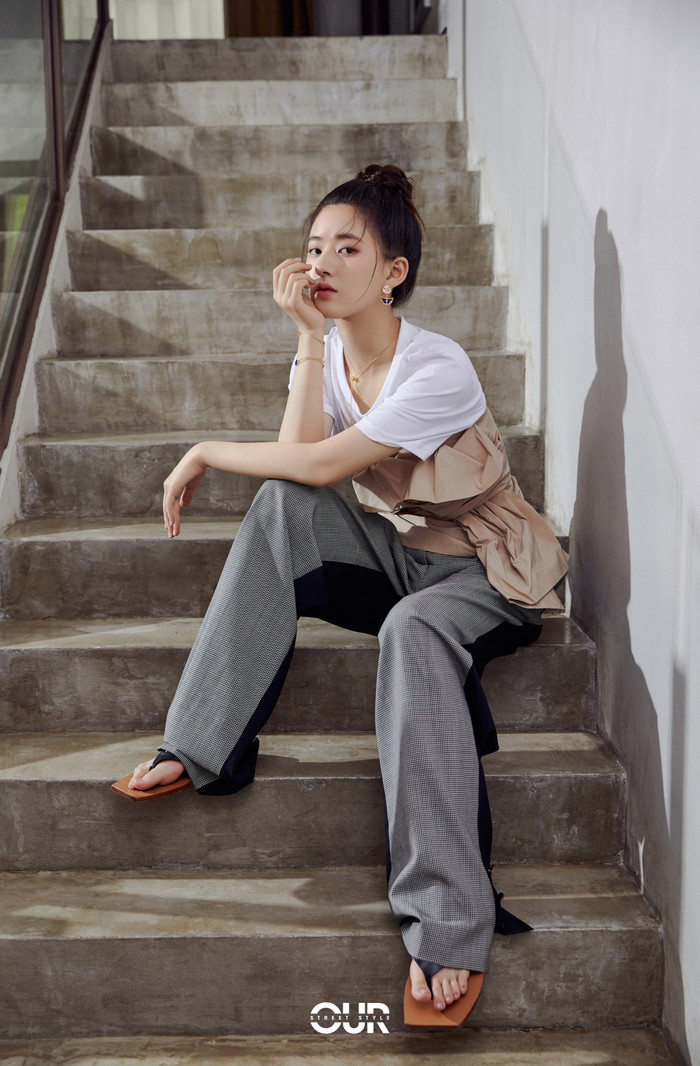 Sau Trần Thiên Thiên trong lời đồn, Triệu Lộ Tư tiếp tục đảm nhận vai chính trong Quốc Tử Giám có một nữ đệ tử Ảnh 3