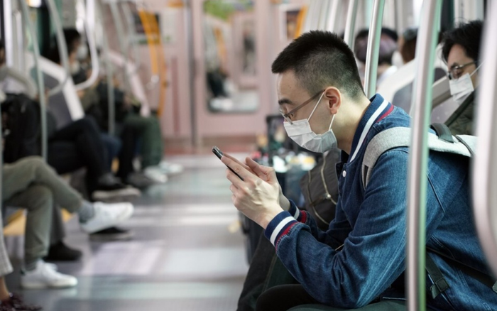 Những bí quyết giúp hết khó chịu khi đeo khẩu trang bạn cần biết Ảnh 2