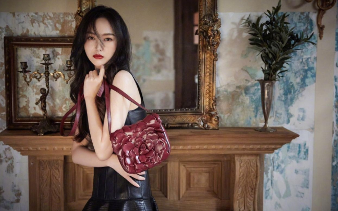 'Chồng người ta' La Tấn chụp hình cho Đường Yên đẹp sang chảnh, cư dân mạng khen ngợi anh như nhiếp ảnh chuyên nghiệp, đánh bay tin đồn ngoại tình Ảnh 2