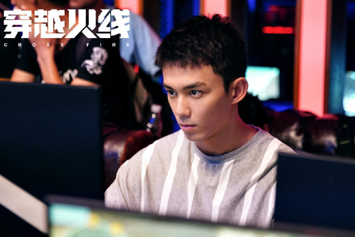 'Xuyên qua hỏa tuyến': Mộng tưởng hoang tàn của những tuổi trẻ bị cộp mác không có tương lai Ảnh 11